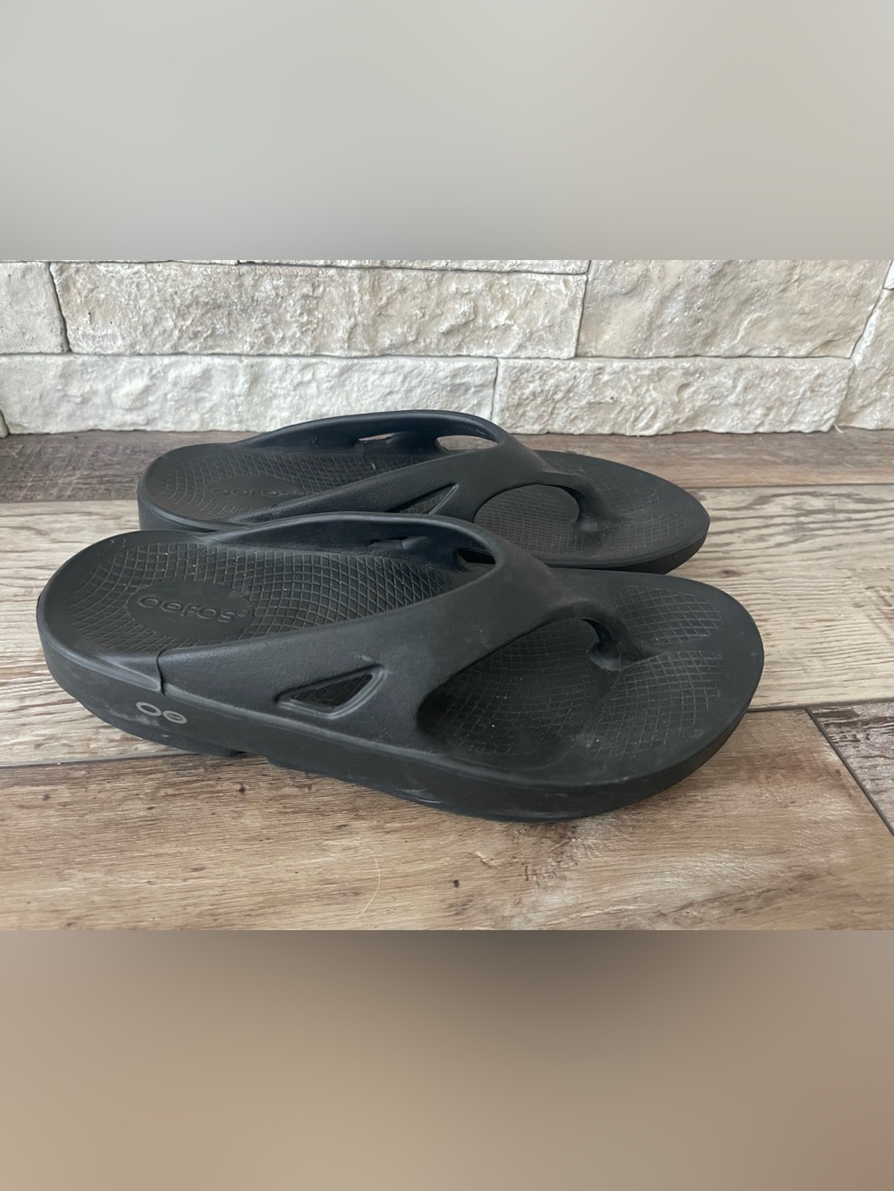 OOFOS OOriginal Thong Flip Flop Sandals Black Comfort Recovery Men’s 6 W’s 8